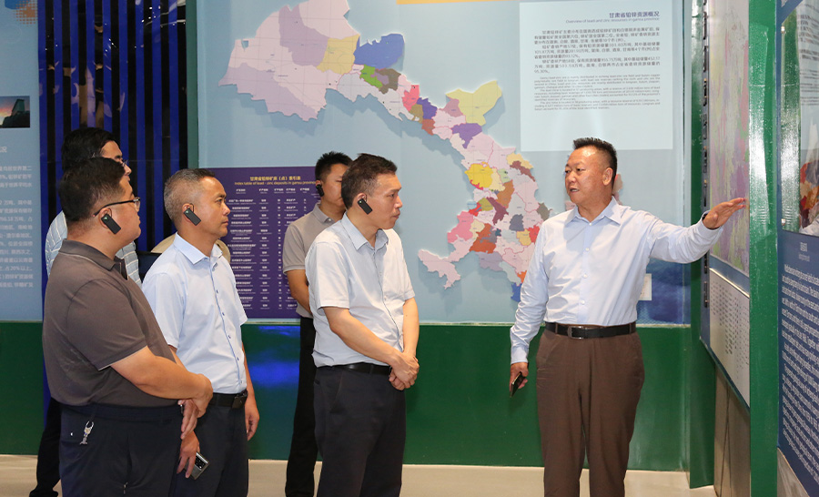 10.3-2022年08月，省科技廳副廳長牛振明蒞臨金徽股份指導(dǎo)工作。.jpg